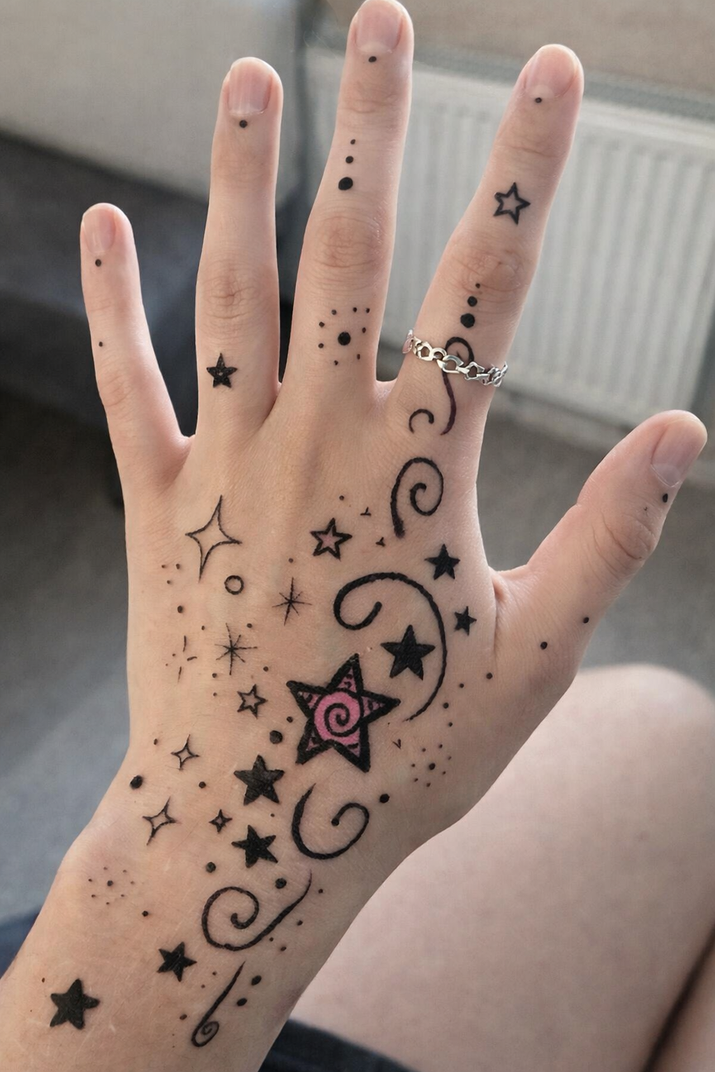 Fun Star and Swirl Design with Dots