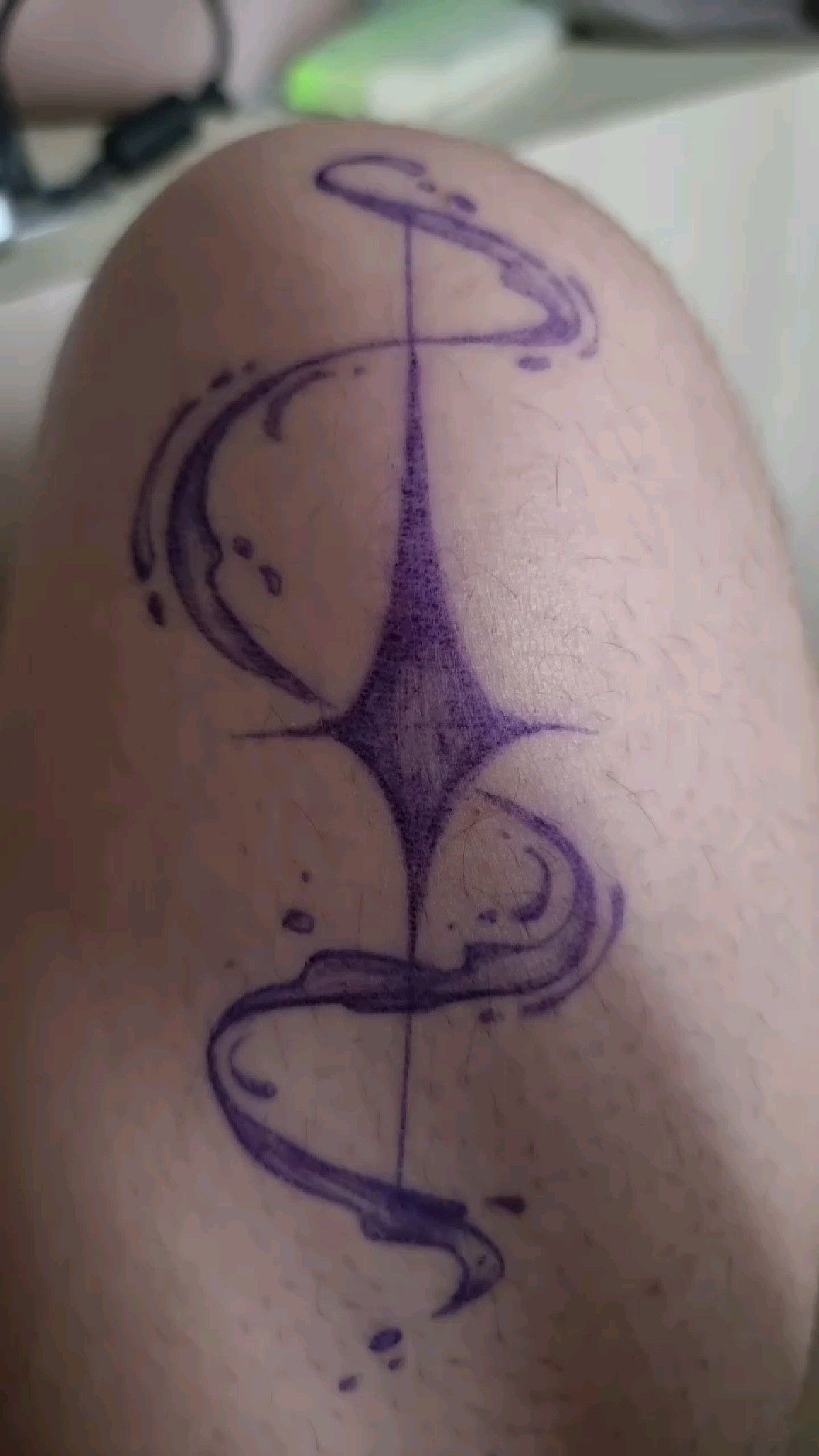 Artistic Swirling Star Design With Pen