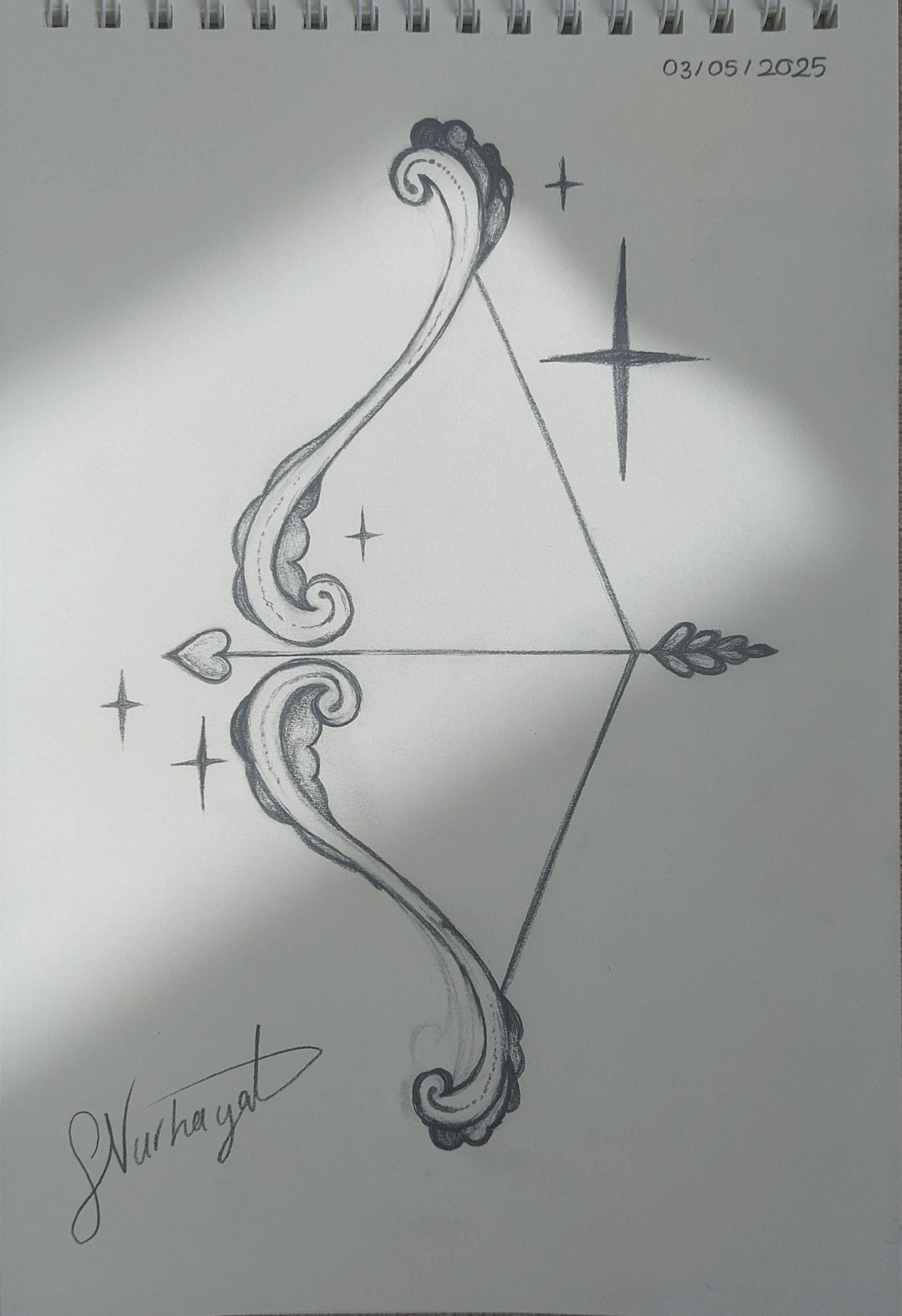 Elegant Vintage Bow and Arrow Design